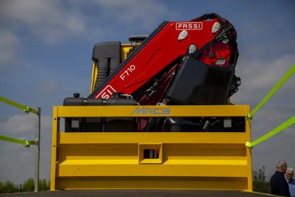 New Truck - Crane | Storage on Site