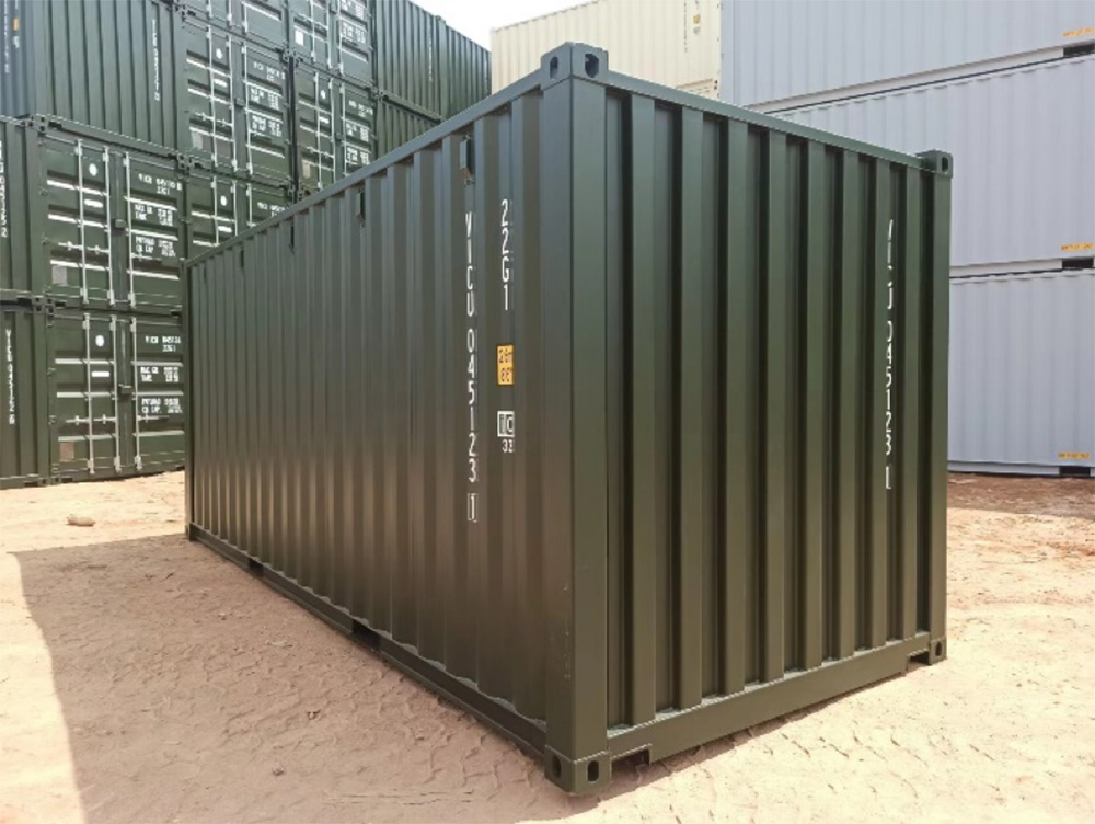 Captivating 3/4 view of a single green Storage on Site container showcasing robust reliability.