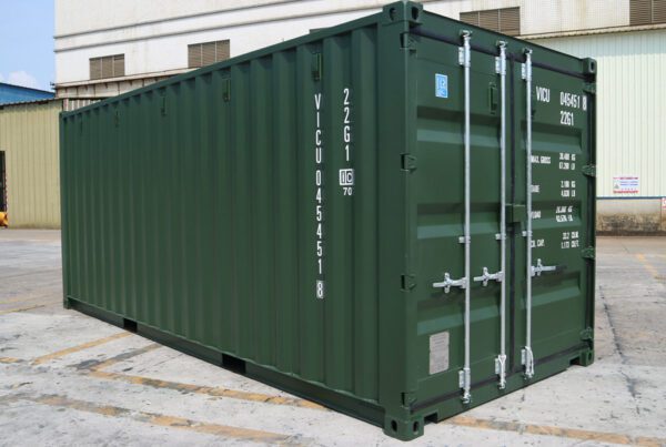 20ft shipping container in green